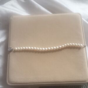 LOW START!!! Genuine Pearl Bracelet New In Box